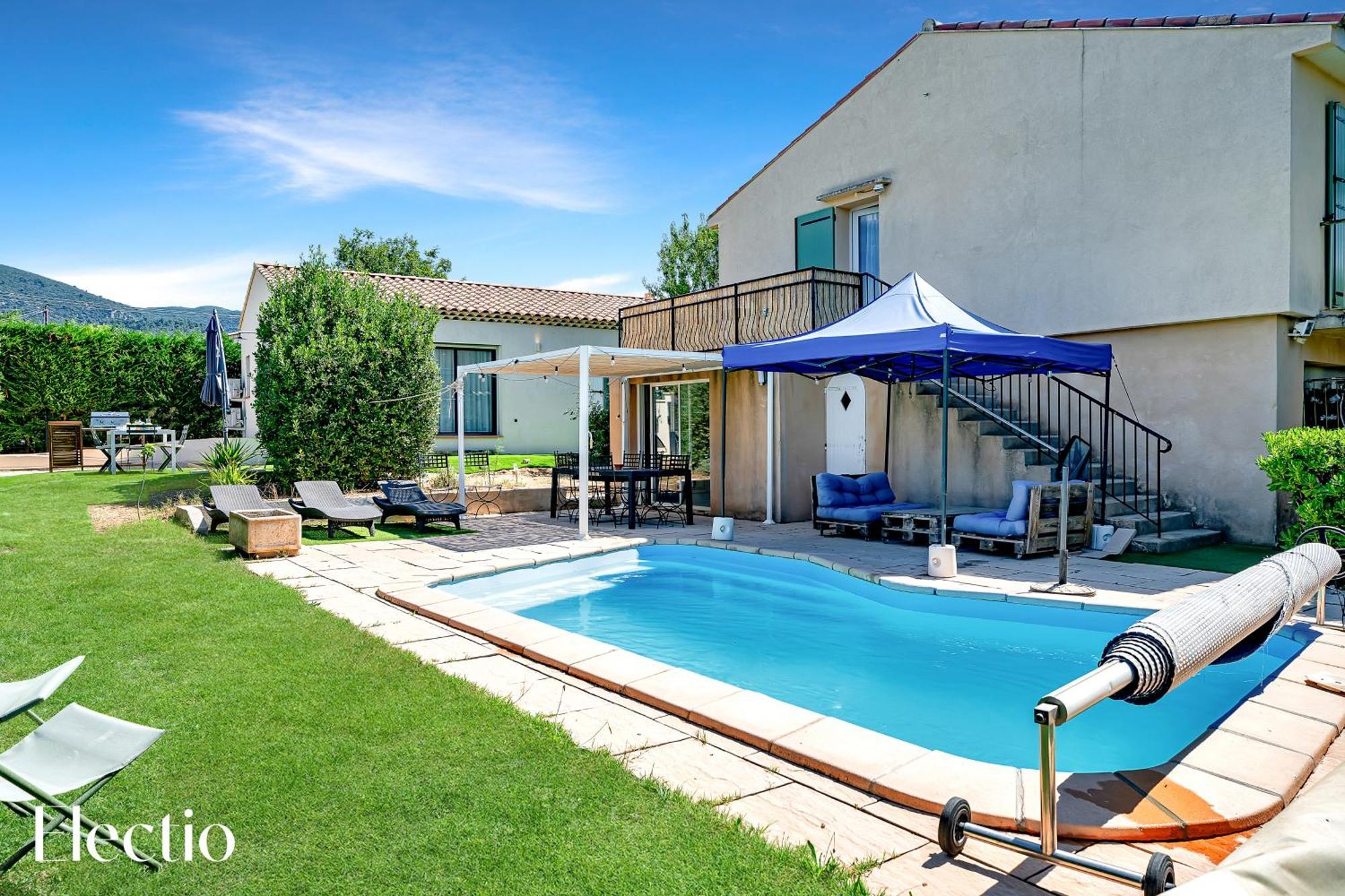 Villa Oliveda - Piscine & Salon Cinema Lourmarin Extérieur photo